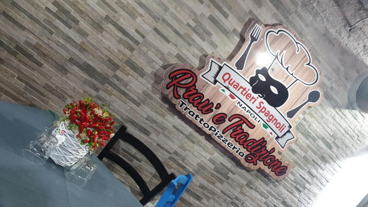A'Casa E' Mamma' Villa Napels Buitenkant foto